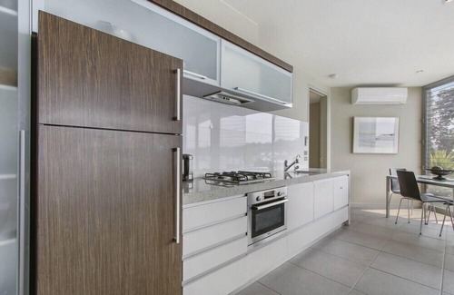 Metung Apartamento | A Window on the Bay: un espacioso y confortable apartamento boutique con frente de agua absoluto