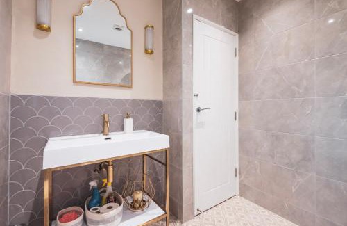 Merton Casa | A wonderful and spacious house in a charming road