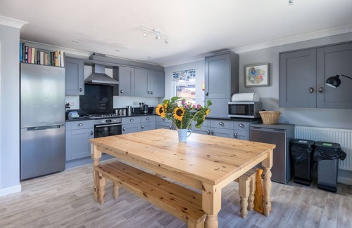 Winnard's Perch Casa | A wonderful family-friendly lodge with hot tub, set within Retallack Resort and Spa near Newquay in
