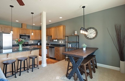 Quincy Casa | A03-Livin' Life on the Golf Course Sunserra