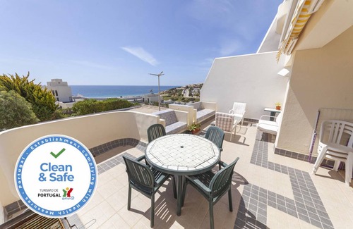 Porto de Mos Apartamento | A08 - Magnolia Sea View Apartment