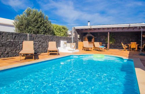 San Bartolome Villa | A1 Casas Y Villas juani y juan lanzarote (tomaren) Free WiFi