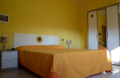 Castelnuovo di Porto Cama Y Desayuno | A1-GIRASOLE BED AND BREAKFAST