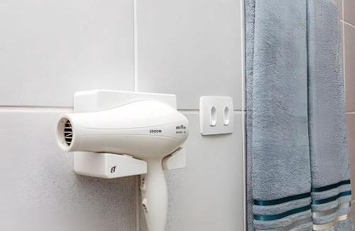 Canto do Forte Apartamento | A2-CantoForte - 200 metrosPraia - ARCond - Garagem - Wifi - Ideal para Família
