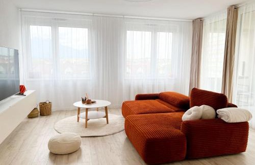 Poprad Apartamento | A2 Severna Apartment, Near High Tatras & Slovak Paradise, City Center, Self Check-In, Free Parking