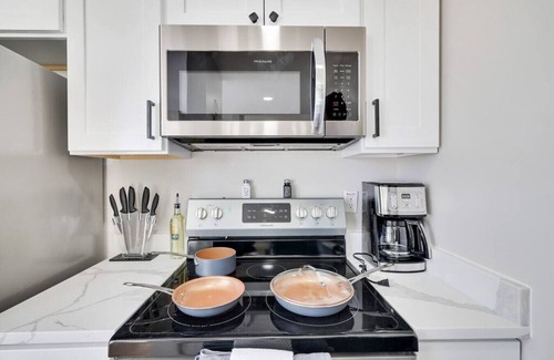 Allentown Apartamento | A202 · Urban Oasis – Free Parking Included