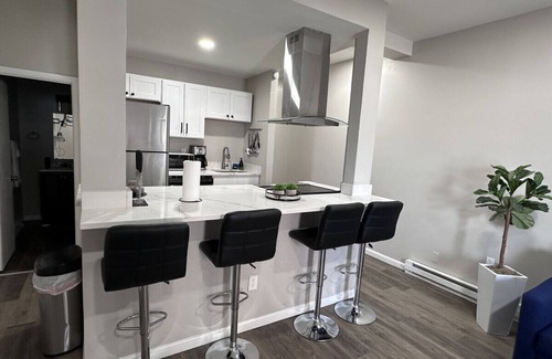 Allentown Apartamento | A203 · A-Town’s Finest Modern apt - Free parking