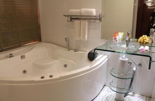 Hoan Kiem Hotel | A25 Hotel - 45 Phan Chu Trinh