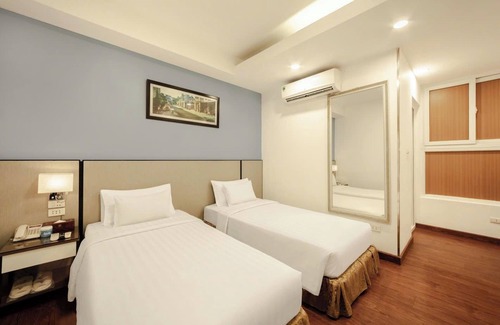 Truc Bach Hotel | A25 Hotel - 46 Chau Long