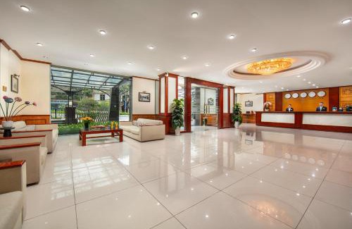 Tay Ho Hotel | A25 Hotel - 705 Lac Long Quan