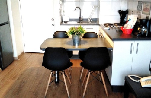 Las Rejas Apartamento | A3 Nice ,cozy 2 BD up to 5 subway views