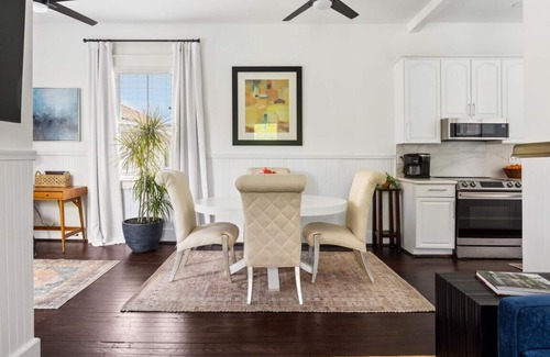 Downtown Charleston Casa | A4 at Saint Philip Square, One Block to King, Top Floor Courtyard View Apartment