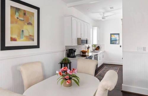 Downtown Charleston Casa | A4 at Saint Philip Square, One Block to King, Top Floor Courtyard View Apartment