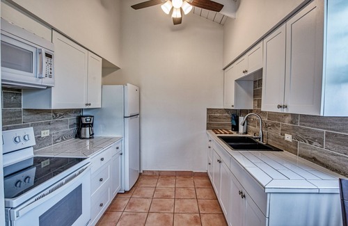 Contant Hill Apartamento | Marina View Village A6 Sea Star