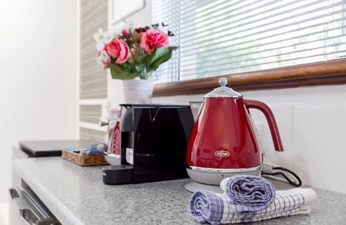 Connolly Apartamento | A6 - Work-from-home haven | free WIFI | 1BR!