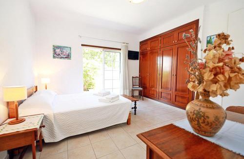 Ameijeira Casa | A66 - Pedra Alcada Stays Bedroom