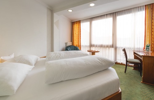Innenstadt-West Hotel | AAAA Hotelwelt Kübler