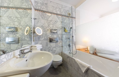 Innenstadt-West Hotel | AAAA Hotelwelt Kübler