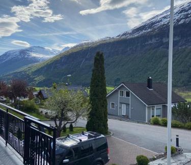 Stryn Apartamento | Aarnes house Stryn