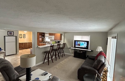 Suttons Bay Casa | Aaron's Fun House