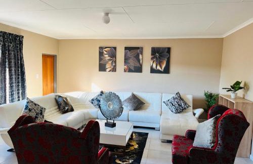 Ladysmith Cama Y Desayuno | Aaron's Nest Bed and Breakfast