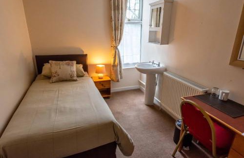 Seaton Carew Casa | Aarondale Guest House