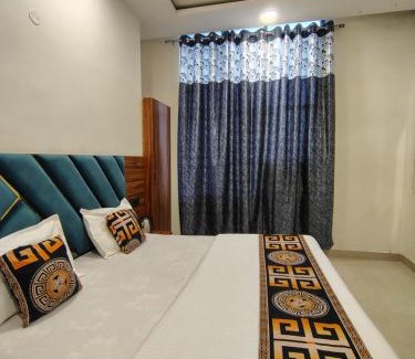 Amritsar Hotel | Aastha View
