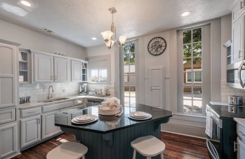 Government Hill Casa | AAV Home Unit A-New!Adorable 2BR Near Fort Sam/Pearl/DT