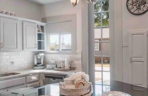 Government Hill Casa | AAV Home Unit A-New!Adorable 2BR Near Fort Sam/Pearl/DT