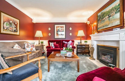 Historic Old Town Cama Y Desayuno | Abacot Hall Bed & Breakfast