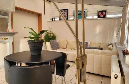 Northampton Casa | Abakwa Red