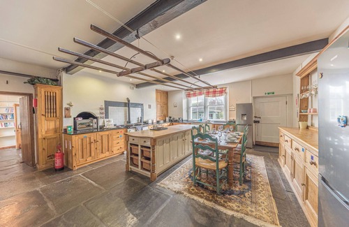 St Bees Cabaña | ABBEY FARM HOUSE, pet friendly, character holiday cottage in St Bees