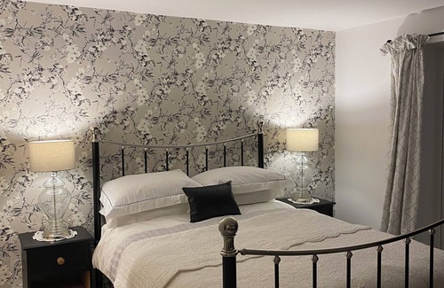 Loppington Casa | Abbey Green Farm B&b, Camping & Touring Park