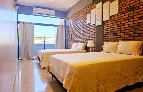 Fernando De La Mora Apartamento | Abbey Road Inn II