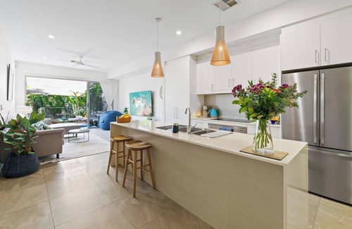 Burleigh Heads Casa | Abbey's Burleigh Haven. 2 Min Walk to James Street