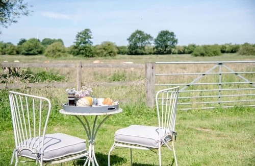 Eye Apartamento | Abbey Shepherds Hut, Eye