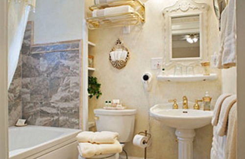 Historic Montford Cama Y Desayuno | Abbington Green Bed & Breakfast Inn