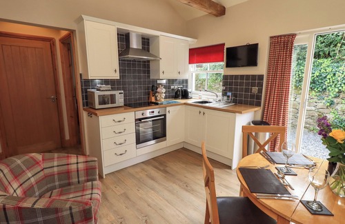 Penny Bridge Cabaña | Abbots Reading Suite