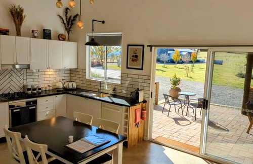Curraweela Casa | Abercrombie Ridge - Lux LODGE and Spa Retreat - Pet-friendly