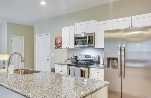Southern Pines Casa | Aberdeen Townhome on Southern Pines Golf Course!