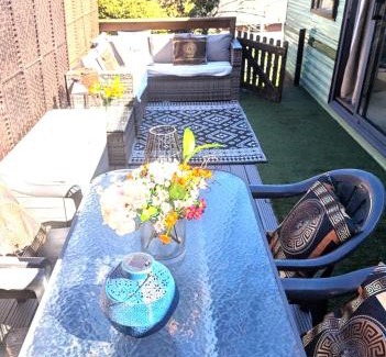 Penparcau Otro | Aberystwyth holiday village walking distance to beach, town great outside space parking next to property