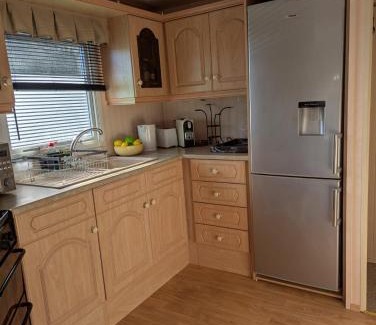 Penparcau Otro | Aberystwyth holiday village walking distance to beach, town great outside space parking next to property