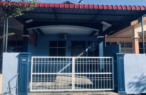 Bandar Mutiara Casa | Abg Long Fadhil Homestay