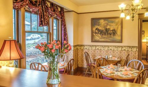 Skidmore Academy Historic District Cama Y Desayuno | Abigail's Bed and Breakfast Inn