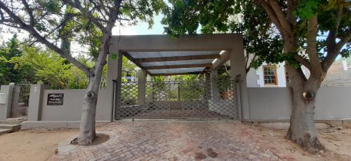 Montagu Casa | Abigail's Garden Cottage