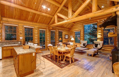 Teton Village Cabina | Morada en la cabaña de Moosehead | ¡2 minutos a pie de Teton Village! Descuentos en más de 7 días