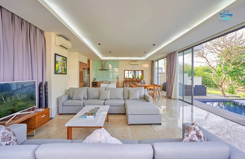 Ngu Hanh Son Villa | Abogo Da Nang OceanFront Luxury Villa