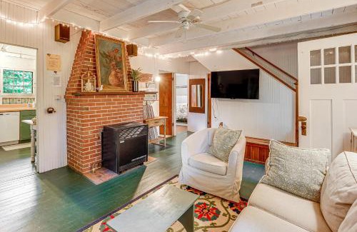 Grand Haven Casa | about 1 Mi to Dtwn Grand Haven Lake Michigan Cabin