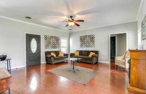 Independence Casa | about 13 Mi to Ole Miss Private Family-Friendly Home!