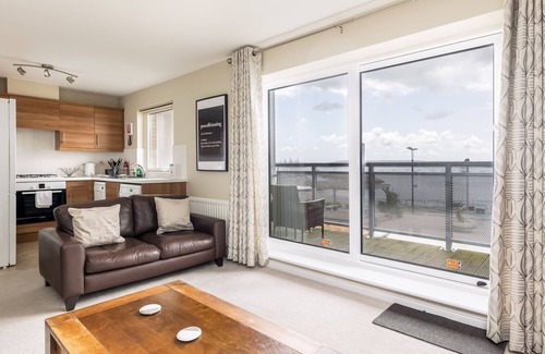 Hamworthy Cabaña | About Tern